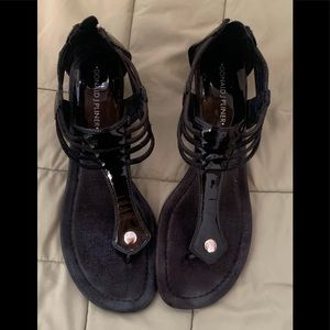 Donald J. Pliner Dyna Dressy Zip- Back 1.5” Wedge Zip-Back Logo Sandals